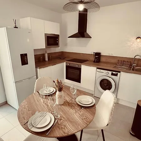 Avec Jardin Et Piscine - 4 Pers. - Fr-1-900-11 Apartment *