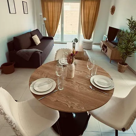 Avec Jardin Et Piscine - 4 Pers. - Fr-1-900-11 Apartment *