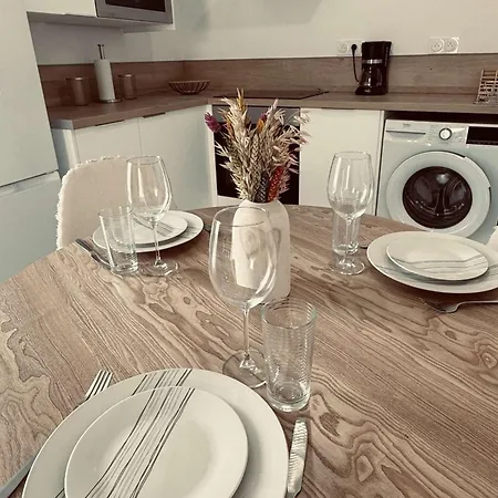 Avec Jardin Et Piscine - 4 Pers. - Fr-1-900-11 Appartamento