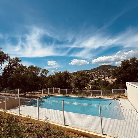 Appartamento Avec Jardin Et Piscine - 4 Pers. - Fr-1-900-11